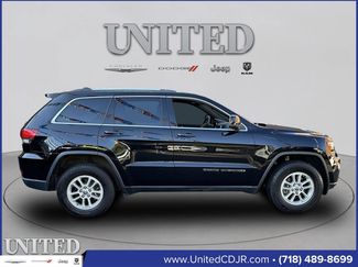 Used 2020 Jeep Grand Cherokee Laredo video 2