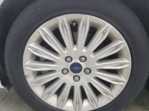 Used 2016 Ford Fusion Energi SE FWD image 31