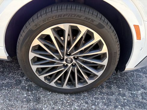 Used 2026 Hyundai Palisade Calligraphy FWD image 10