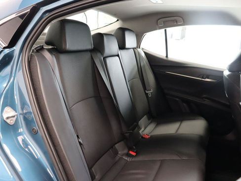 Used 2025 Toyota Camry XLE FWD image 25