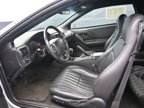 Used 2002 Chevrolet Camaro Z28 w/ Sport Appearance Pkg RWD image 14