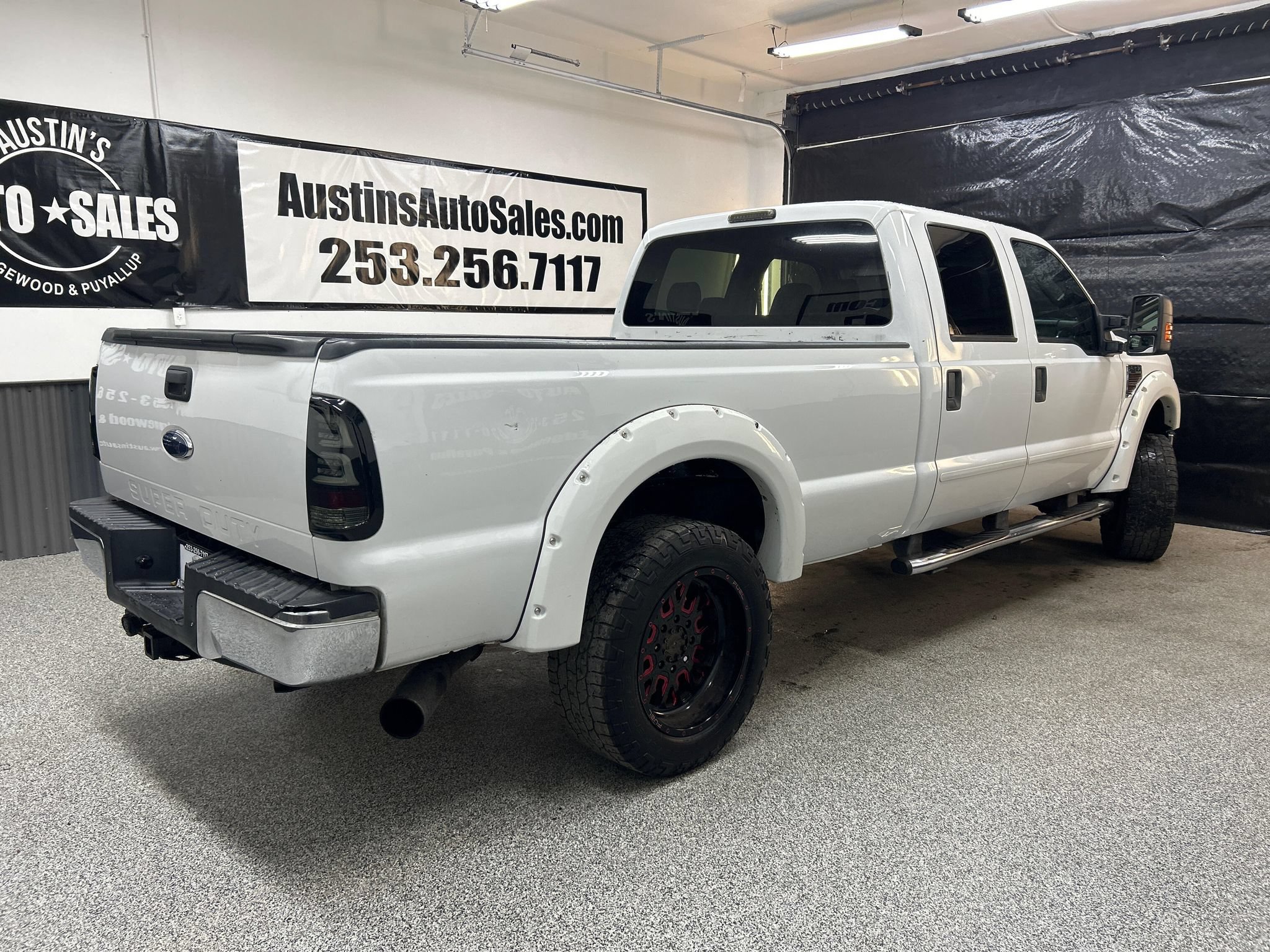 Used 2010 Ford F250 Lariat AWD/4WD image 6