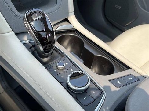 Certified 2022 Cadillac XT5 Premium Luxury image 17