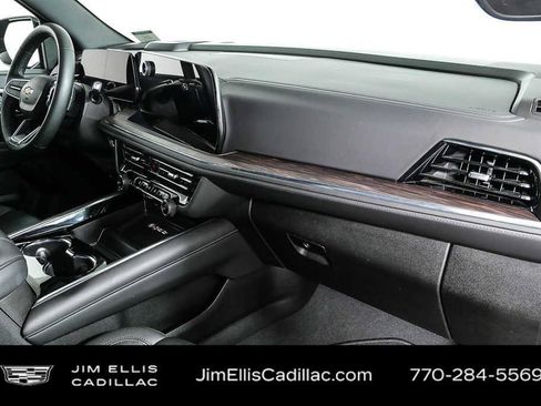 Used 2025 Chevrolet Tahoe LT AWD/4WD image 23