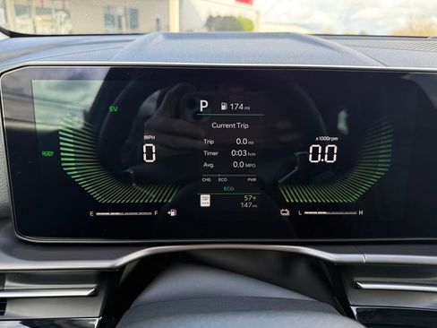 New 2026 Kia Sportage EX AWD/4WD image 17