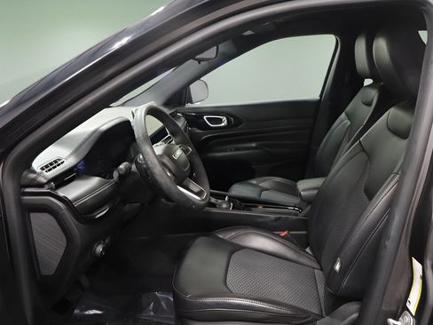 Certified 2022 Jeep Compass Latitude AWD/4WD image 12