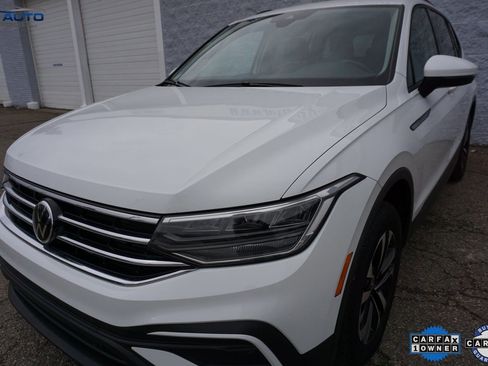 Used 2024 Volkswagen Tiguan S image 5