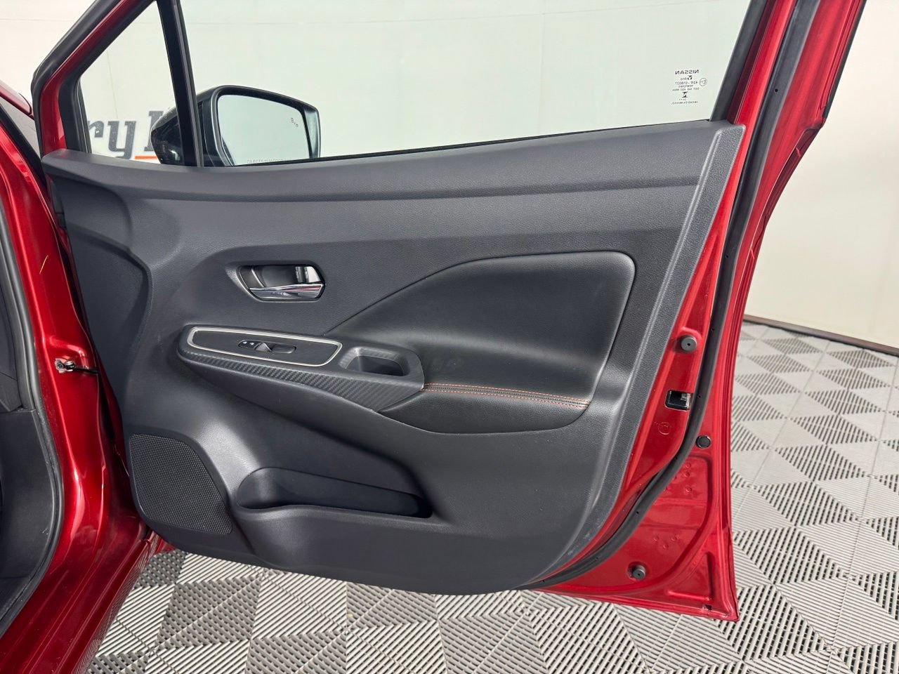 Used 2025 Nissan Versa SR w/ Trunk Package FWD image 34