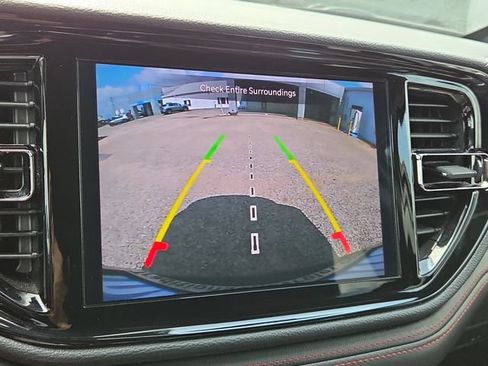 Used 2024 Dodge Durango GT RWD image 16