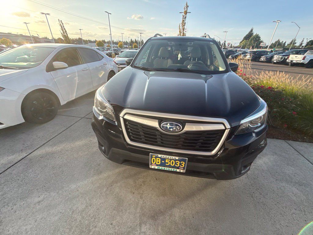 Used 2019 Subaru Forester Premium w/ All-Weather Package AWD/4WD image 2
