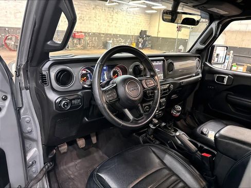 Used 2021 Jeep Gladiator Sport AWD/4WD image 17