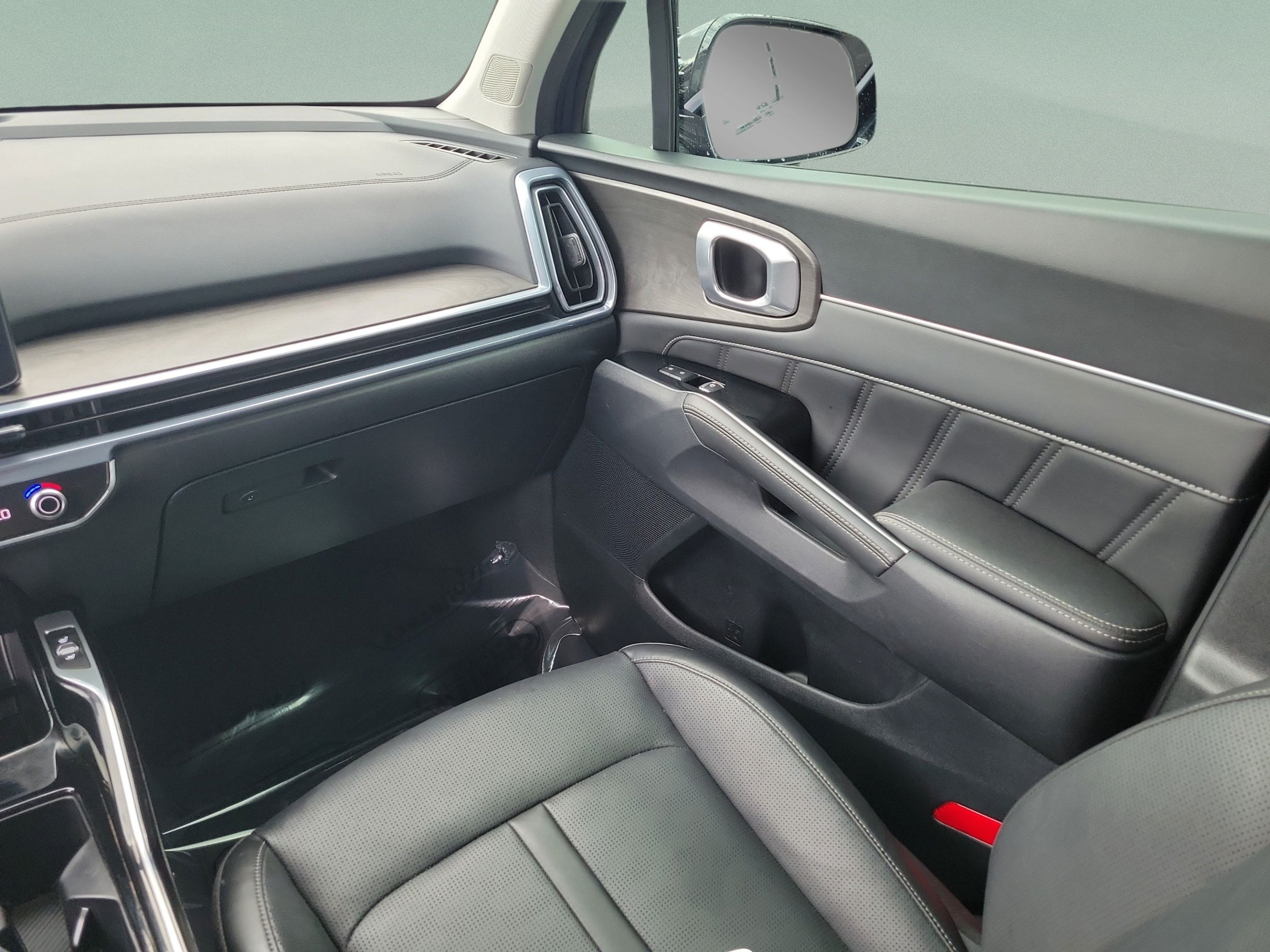 Certified 2024 Kia Sorento SX AWD/4WD image 11
