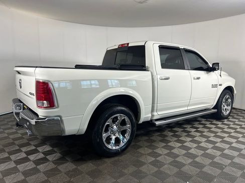 Used 2017 RAM 1500 Laramie w/ Convenience Group AWD/4WD image 2