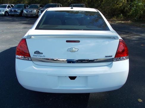 Used 2011 Chevrolet Impala LS image 15