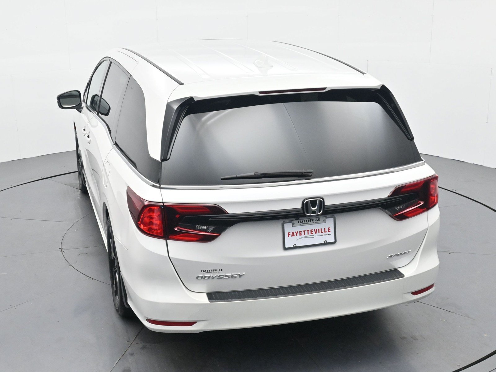 Used 2024 Honda Odyssey Sport image 23