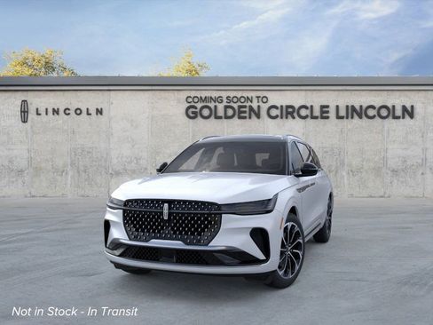New 2026 Lincoln Nautilus Reserve image 3