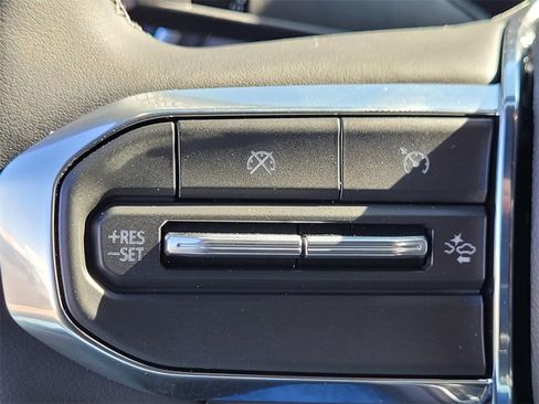 New 2026 GMC Canyon Elevation w/ Convenience Package image 19