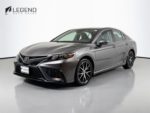 Used 2023 Toyota Camry SE w/ Convenience Package FWD image 1