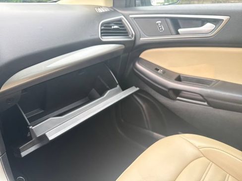 Used 2024 Ford Edge SEL AWD/4WD image 30
