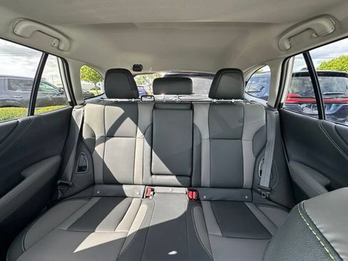 Used 2025 Subaru Outback Onyx Edition AWD/4WD image 34
