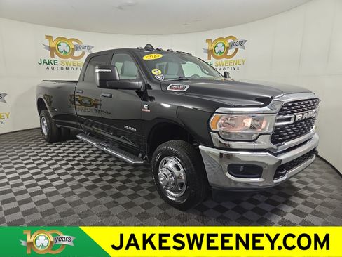 Used 2023 RAM 3500 Big Horn w/ Level 1 Equipment Group AWD/4WD image 1