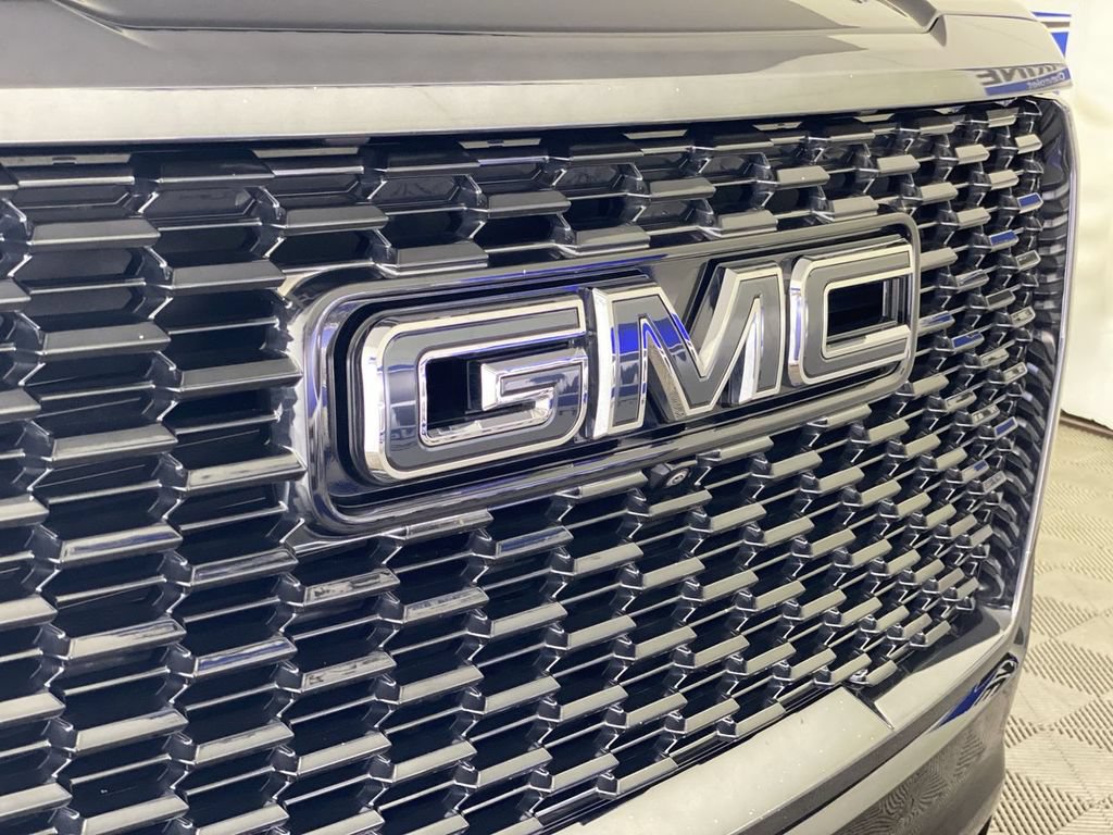 Used 2024 GMC Yukon Denali Ultimate AWD/4WD image 38