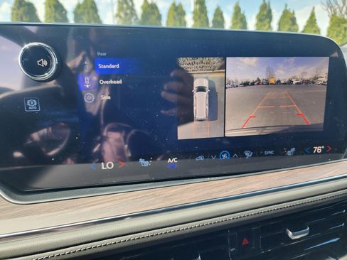 New 2026 Chevrolet Suburban LT w/ Comfort Package image 34