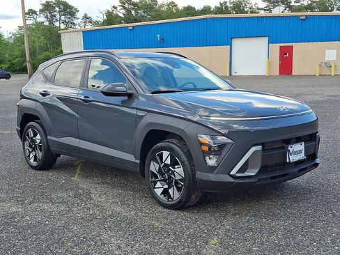Used 2024 Hyundai Kona SEL AWD/4WD image 7
