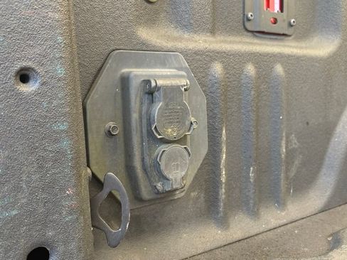 Used 2020 Ford F350 Platinum AWD/4WD image 5