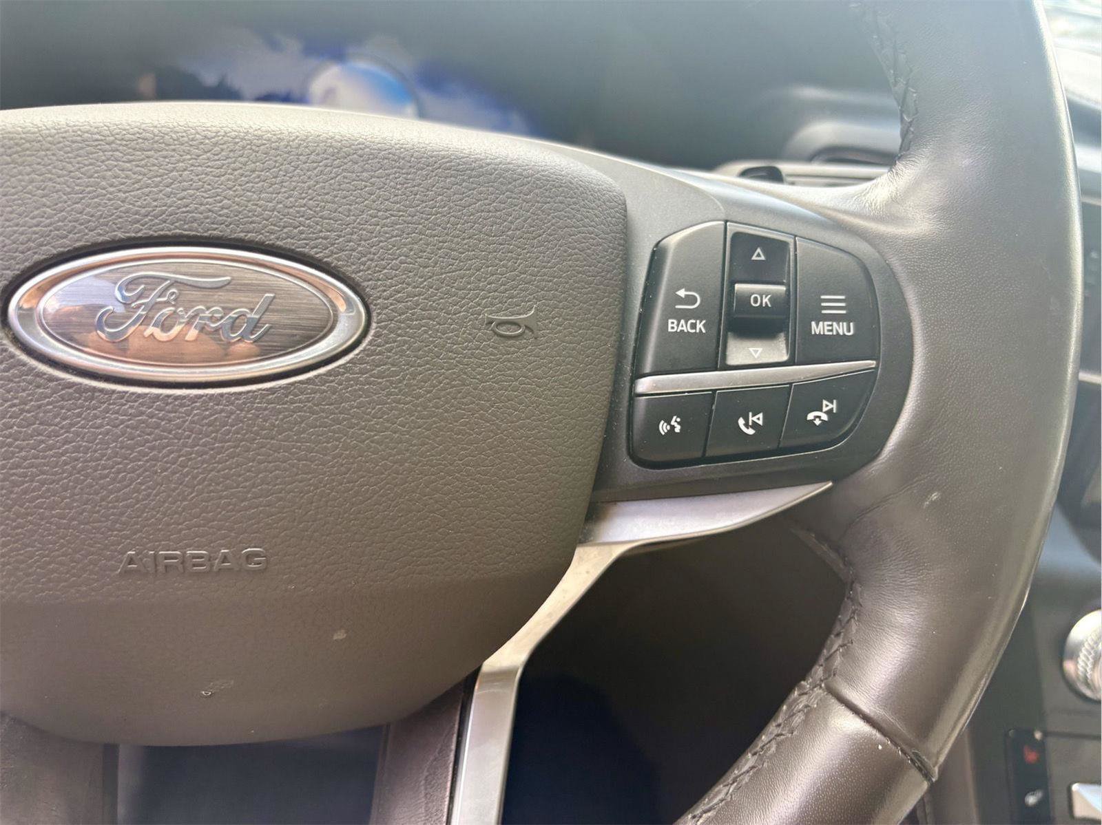 Used 2020 Ford Explorer Platinum w/ Premium Technology Package AWD/4WD image 20