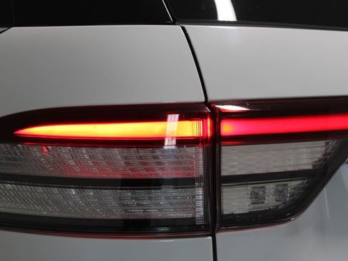 Used 2022 Lincoln Aviator Reserve w/ Equipment Group 201A AWD/4WD image 55