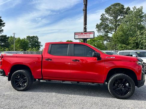 Used 2021 Chevrolet Silverado 1500 LT Trail Boss w/ Bed Protection Package AWD/4WD image 3