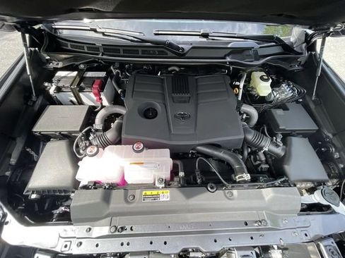 New 2026 Toyota Tundra SR5 AWD/4WD image 11
