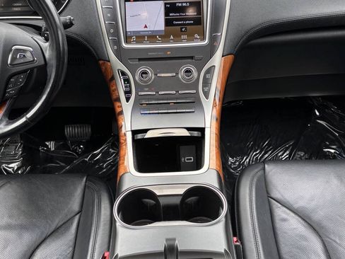 Used 2016 Lincoln MKX Reserve w/ Climate Package AWD/4WD image 25
