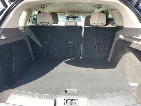 Certified 2023 Lincoln Corsair Reserve image 6