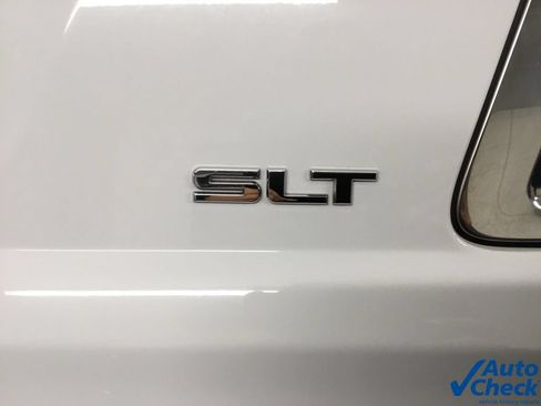 Used 2017 GMC Yukon SLT AWD/4WD image 21