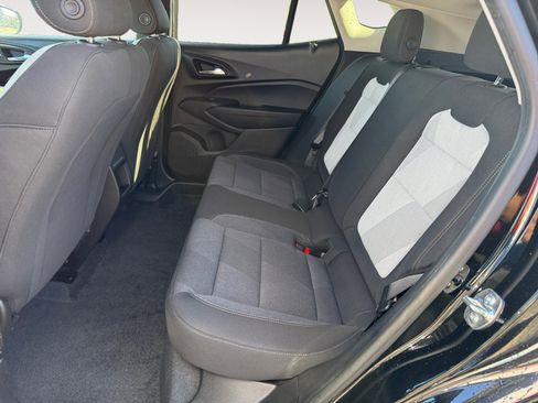 Used 2025 Chevrolet Trax LS w/ LS Convenience Package image 13