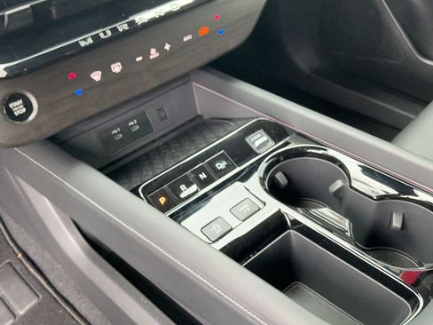 Certified 2025 Nissan Murano SL AWD/4WD image 31