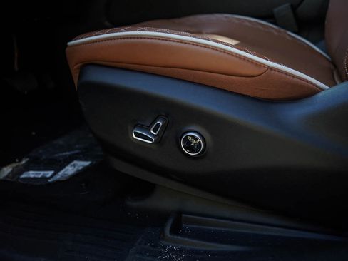 New 2026 Chrysler Pacifica Pinnacle image 20