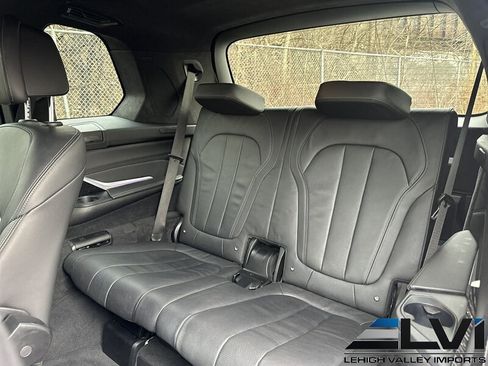 Used 2020 BMW X7 xDrive40i w/ M Sport Package AWD/4WD image 33