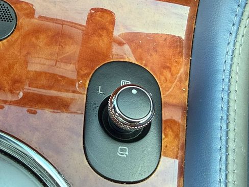 Used 2006 Bentley Flying Spur Flying Spur AWD/4WD image 28