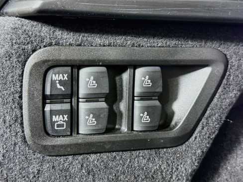 Used 2026 BMW X7 xDrive40i AWD/4WD image 47