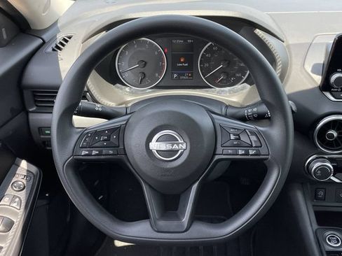 Used 2025 Nissan Sentra S FWD image 11