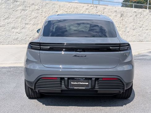 Certified 2026 Porsche Macan 4 Electric AWD/4WD image 6