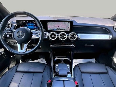 Certified 2023 Mercedes-Benz GLB 250 4MATIC image 9