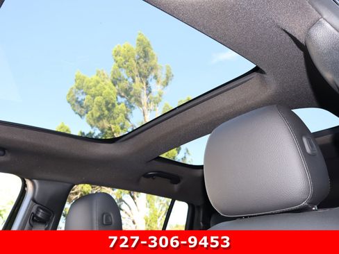 Certified 2024 Mercedes-Benz GLB 250 4MATIC w/ Driver Assistance Package image 5