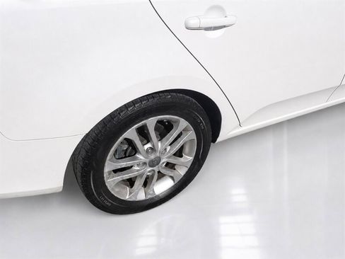 Used 2011 Kia Forte EX w/ Premium Pkg FWD image 22