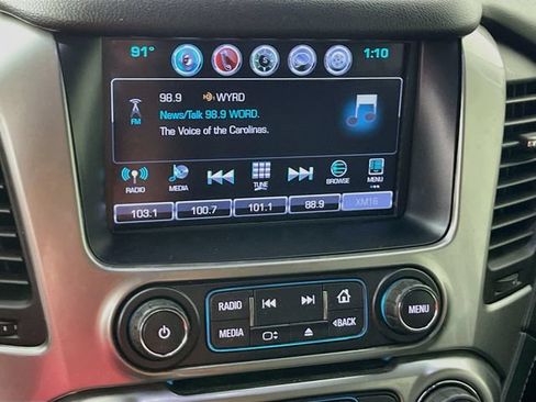 Used 2018 Chevrolet Suburban LT AWD/4WD image 15