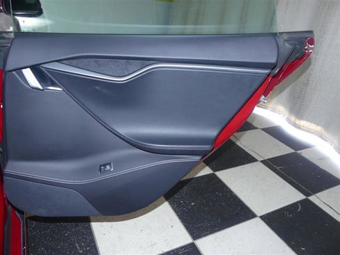 Used 2019 Tesla Model S Long Range AWD/4WD image 24