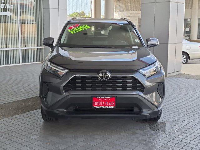 Used 2025 Toyota RAV4 XLE FWD image 2